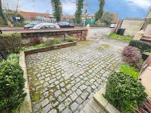 Front Garden- click for photo gallery